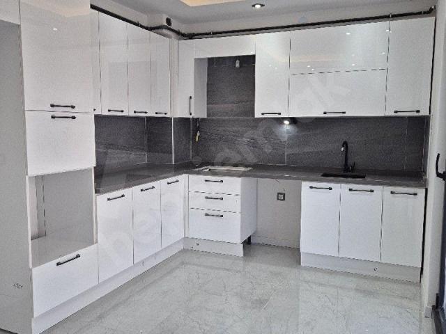 ÇAMLICA MAHALLESİNDE BULVAR CEPHELİ 3+1 DAİRE