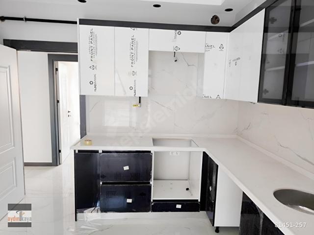 ÇAMLICA MAHALLESİ'NDE SATILIK SIFIR 2+1 ARA KAT ASANSÖRLÜ DAİRE