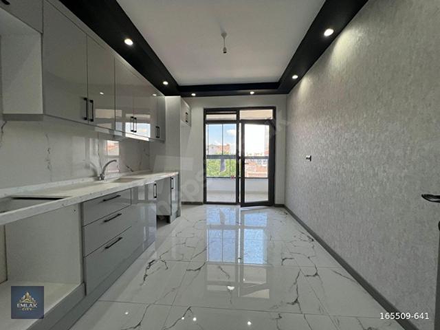 ÇAMLICA MH. ÖZEL GARAJLI, E.BANYOLU SATILIK LÜX 3+1 DAİRE