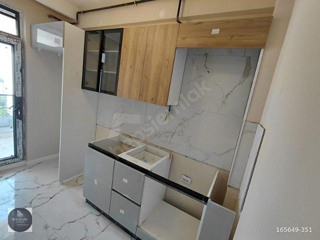 ÇAMLICA MH.TOMBAKZADE BLV.YAKINI ŞIK TASARIM 2+0 DAİRE BZ15