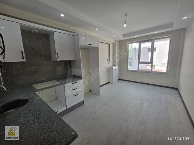 ÇAMLICA'DA ARA KAT 1+1 LÜKS DAİRE ZEMİNDEN ISITMA KAPALI BALKON