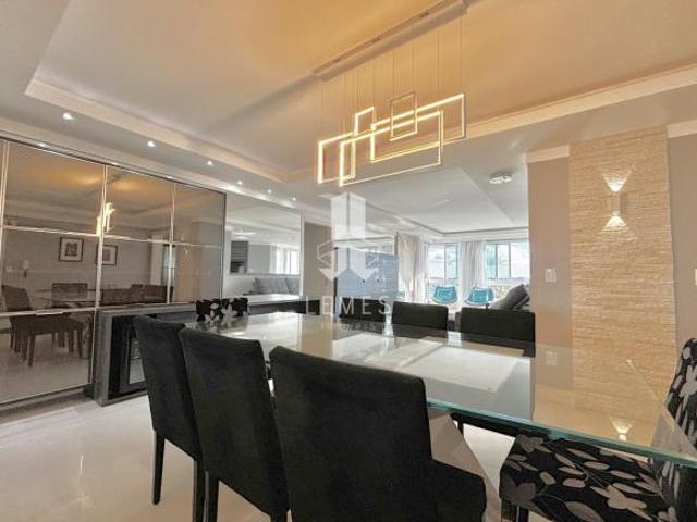 &amp amp #127969  Apartamento espaçoso e cheio de estilo! &amp amp #128207  Áre