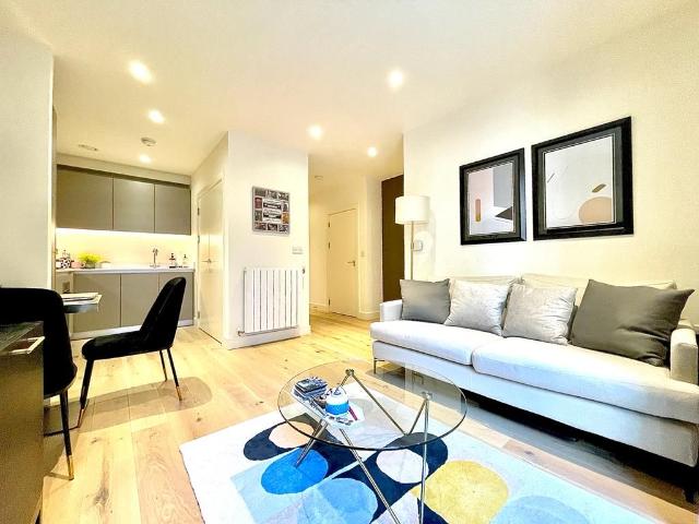 Amphion House, 5 Thunderer Walk, Woolwich, London SE18, Studio to rent, £1,750 pcm | PrimeLocation
