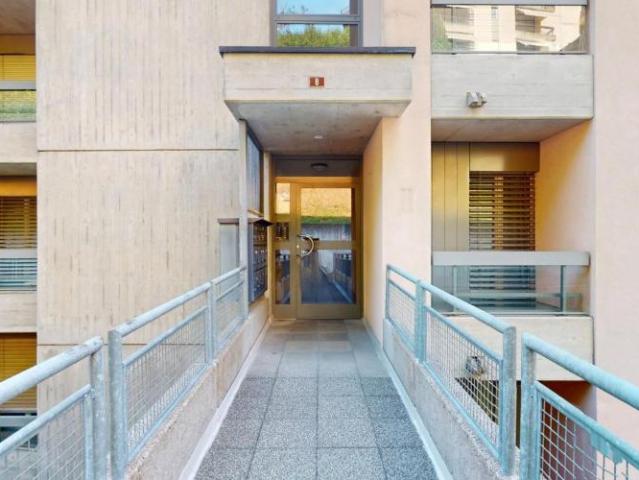 Ampi spazi, doppi servizi e possibilità di installare la propria lavatrice