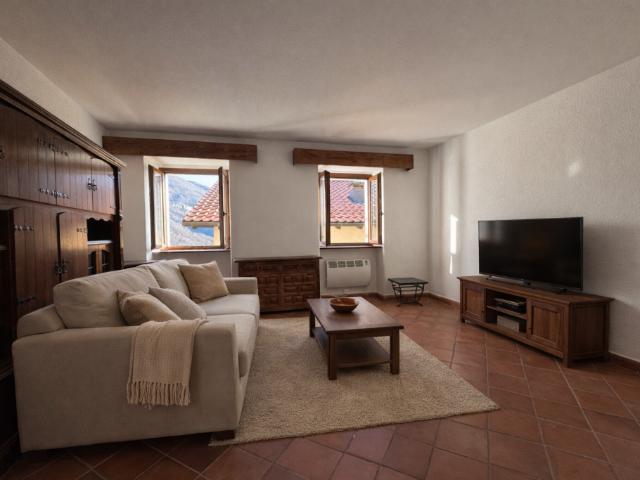 AMPIA CASA 5.5 LOCALI CON GIARDINO PRIVATO A SCAREGLIA