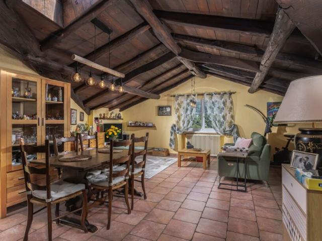 AMPIO 3.5 CON GRANDE TERRAZZA E VISTA APERTA IN CAPRIASCA