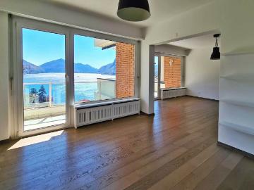 AMPIO 3.5 CON VISTA LAGO MOZZAFIATO A LUGANO CASTAGNOLA