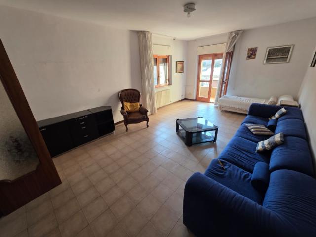Ampio Appartamento Con Posto Auto Sant'Anna