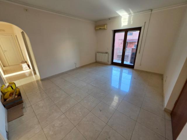 Ampio Appartamento + Posto Auto Via Pio XI 110 Mq