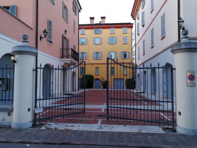 Ampio Appartamento Trilocale in Affitto a Modena Zona San Faustino