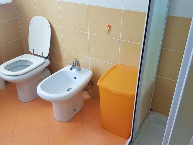ampio bilocale con giardino privato