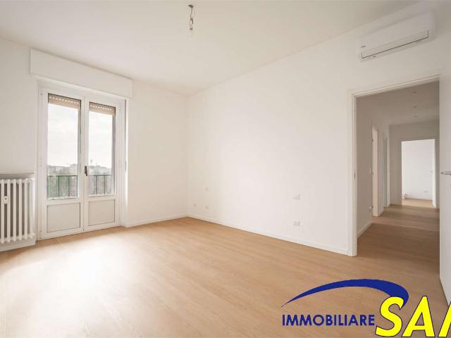 AMPIO BILOCALE RISTRUTTURATO CON DOPPIO BALCONE PIANO ALTO VIALE MONTE CENERI