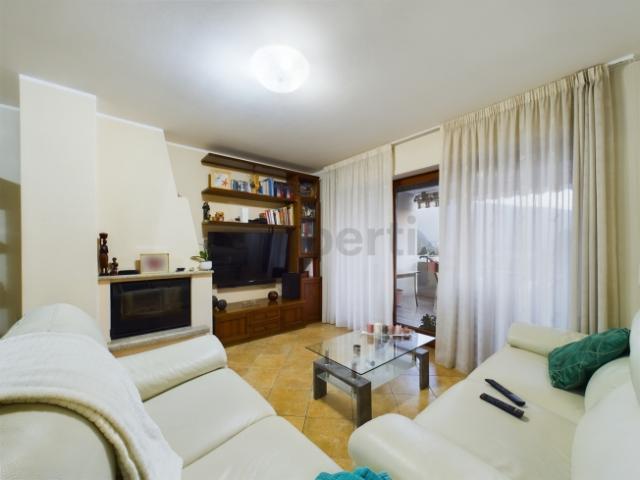 Ampio e luminoso appartamento ristrutturato 4,5 locali a Caslano