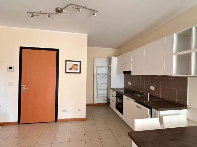 AMPIO MONOLOCALE ARREDATO CON TERRAZZO E BOX