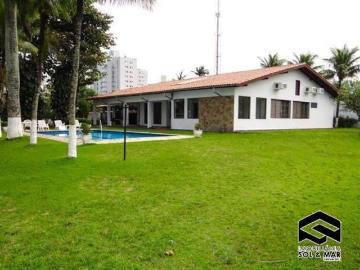 Ampla Casa Térrea 4 suítes 1700m2 terreno 376m2 construído Lado Praia