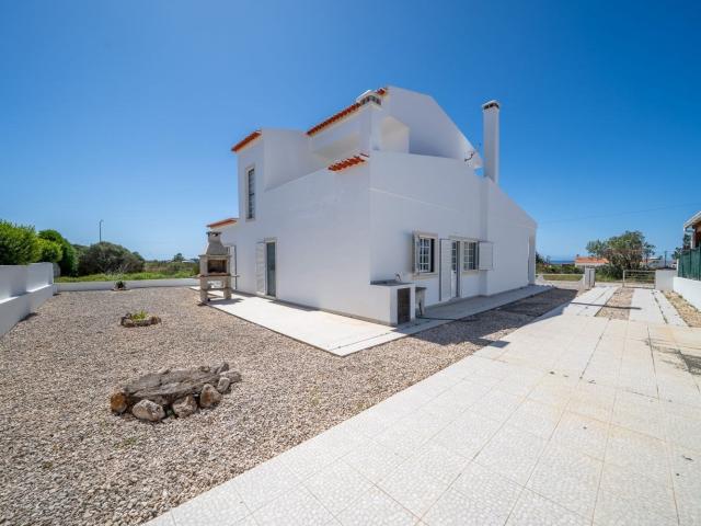 Ampla moradia perto das praias 216m² Aljezur
