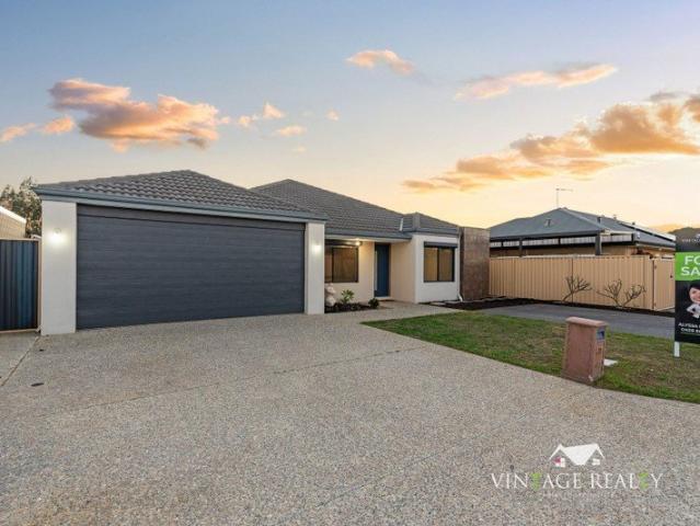 Ample Parking for Caravan or Boat 4 Bedroom Family Home