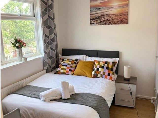 Ampleforth Road, London SE2, 4 bed terraced house to rent, £4,000 pcm | PrimeLocation