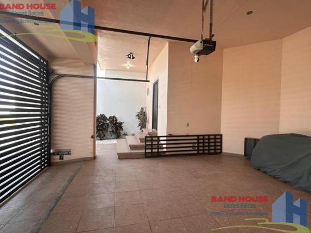 Ampli Casa Residencial en Ampliación Valle Alto, Reynosa, Tamps