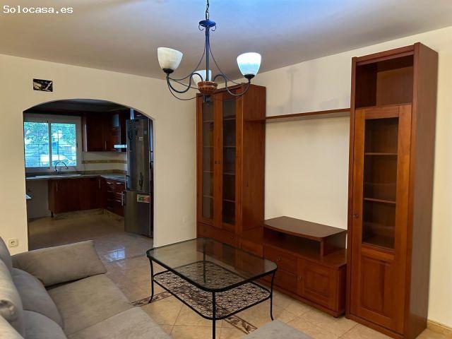 AMPLIO CHALET ADOSADO DE 220 m2 CON 5 DORMITORIOS, TERRAZAS Y GARAJE – LA CAÑADA, ALMERÍA