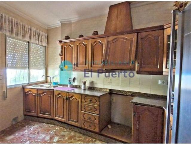 AMPLIO CHALET EN EL FARO, OPORTUNIDAD PARA REFORMAR REF 1747