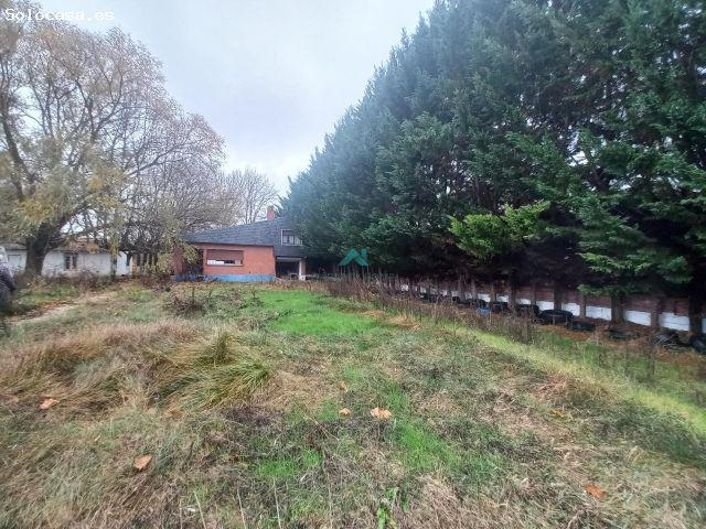 Amplio Chalet en Sarracín a Reformar Oportunidad Única
