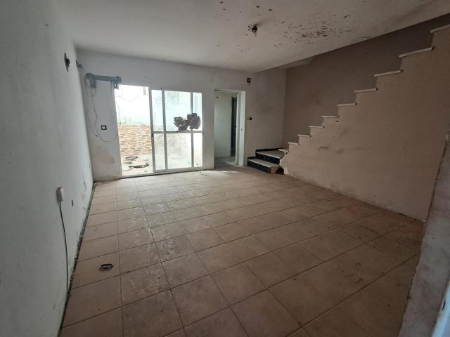 Adosado en El Higuerón, Córdoba ¡Oportunidad para Reformar! ✨
