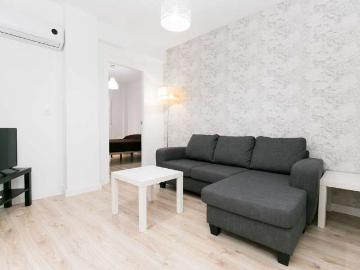 Amplio apartamento de 3 dormitorios en alquiler en San Anton, Granada