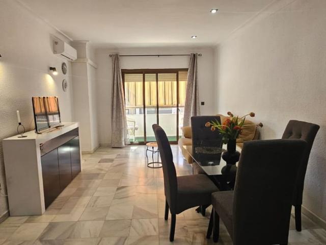 Amplio apartamento de 2 dormitorios totalmente reformado con. 83m² Garrucha