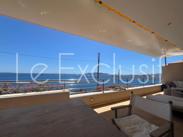 AMPLIO APARTAMENTO EN VENTA CON VISTAS AL MAR EN LOS MOLINOS
