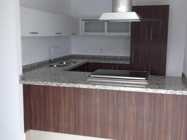 Amplio departamento con excelente ubicación