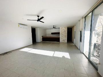 Amplio departamento de 2 recámaras, 2.5 baños, en privada