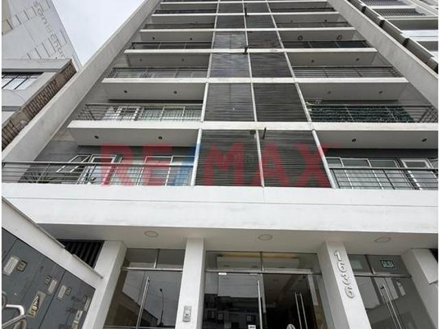 ¡Amplio Departamento De 3 Habitaciones En Venta En Pueblo Libre!