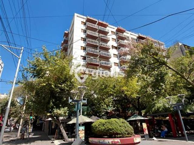 AMPLIO DEPARTAMENTO EN ALQUILER EN PLENO CENTRO DE MENDOZA