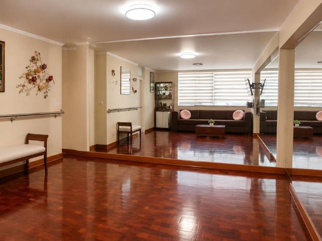 AMPLIO DEPARTAMENTO EN ALQUILER – URB. LOS ROSALES, SANTIAGO DE SURCO