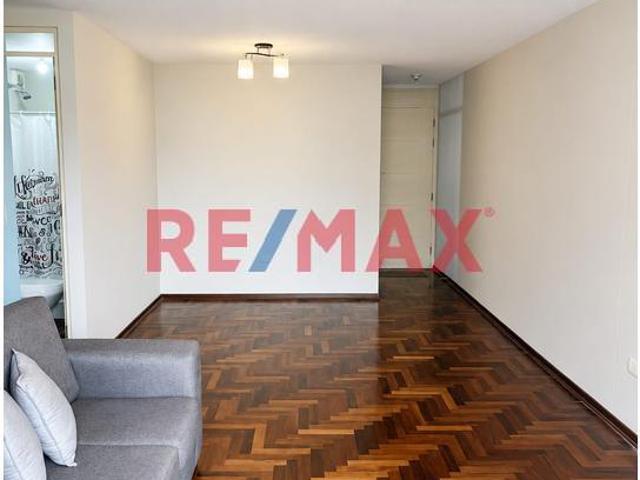 Amplio Departamento En Chorrillos En Condominio Lindas Areas Sociales