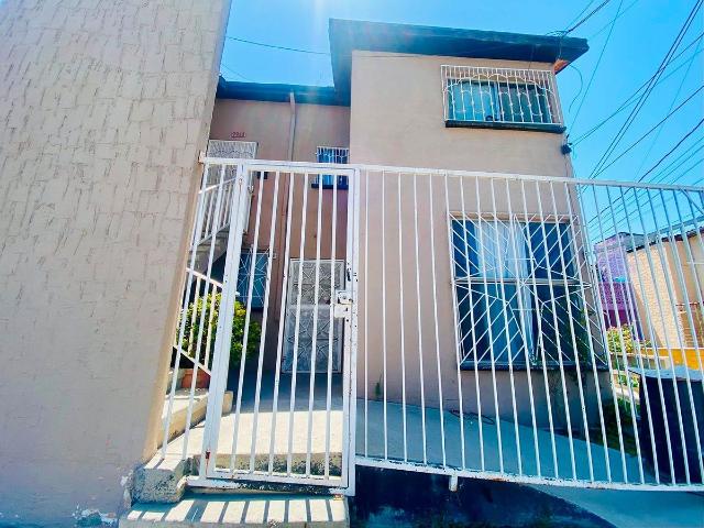Amplio Departamento en renta en primer nivel cerca de Colinas de la Presa