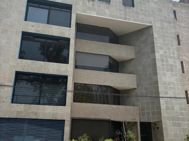 Amplio Departamento en Venta en Ciudad Satélite, Naucalpan de Juárez Exclusivo y amplio Depto.1er.pi