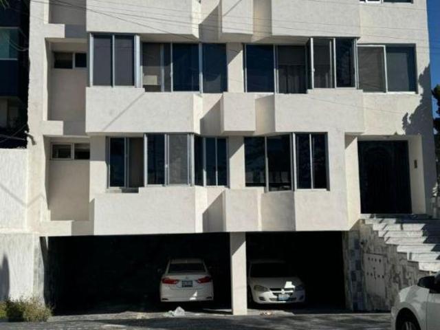 Amplio departamento en VENTA La Estancia cercano a Galerias y Parque Metropolitano