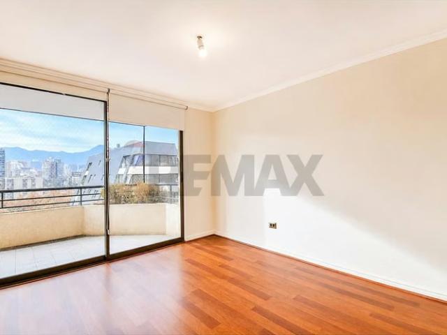 Amplio depto 3d + servicio las condes | 4 dormitorios por 8500.00 en Las Condes