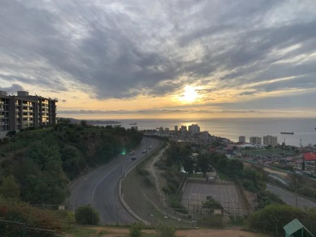 Amplio depto con vista al mar agua santa viña del mar