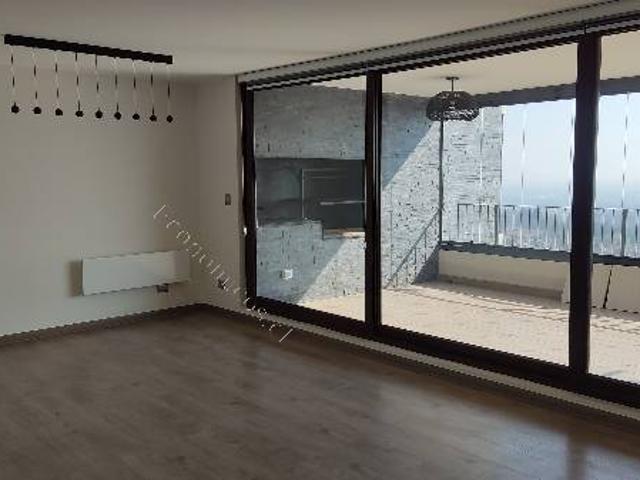 Amplio Depto.en condominio,129 mt2. 3D 2B 2 Estac.Bod