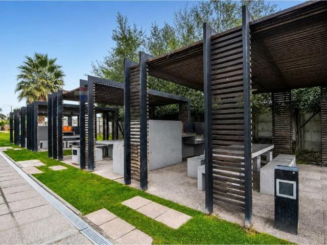 Amplio depto. Familiar de 112 m² 4d, 2b, 2e, 1b. 4 dormitorios por 4900.00 en Huechuraba