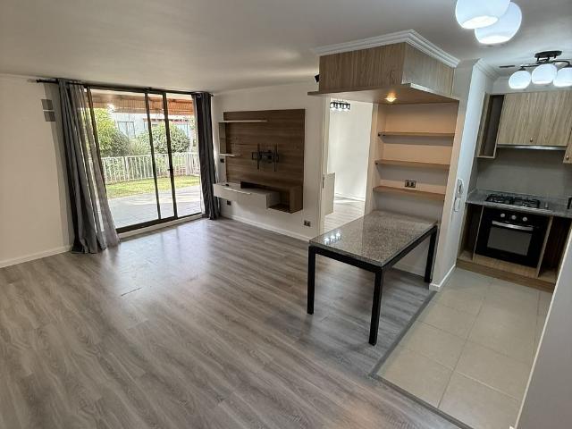 Amplio dpto 1 hab. 1 estac. con patio privado!