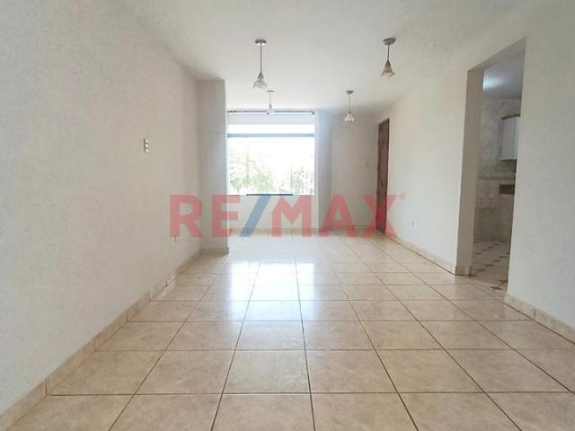 Amplio Dpto. De 109 M2 En 2Do Piso – Cerca A Upc Chorrillos ¡Sin Pago De Mantenimiento!