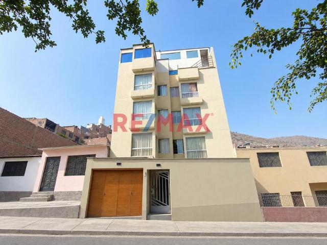 Amplio Dúplex De 217 M² Con 2 Cocinas, Jacuzzi Y Balcón – Comas