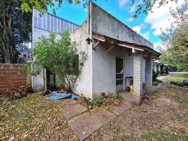 Amplio lote con casa sobre Ardohain, Glew en Inmomap