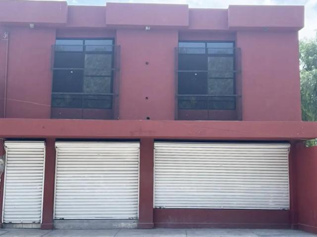 Amplio Local en RENTA en Zona Centro