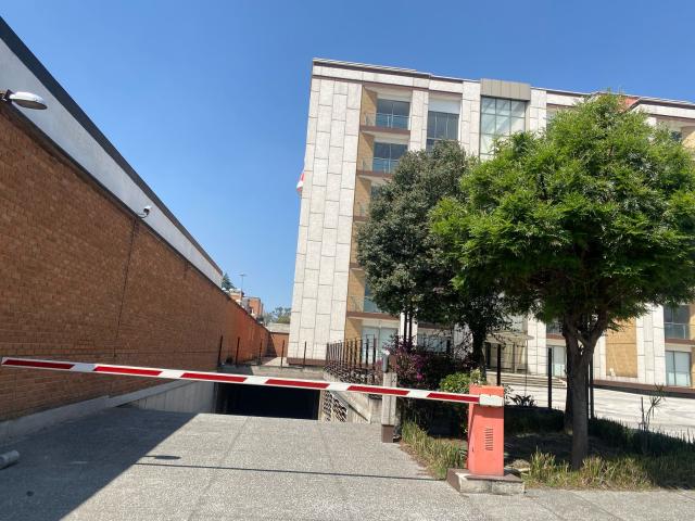 Amplio Penthouse para Consultorios y Oficinas Médicas en Toluca