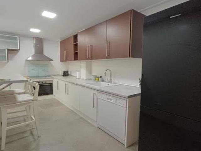 Amplio piso céntrico en Petrer Alicante 720€